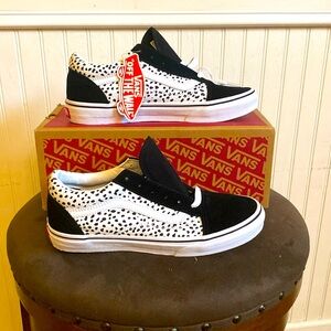 Brand New Kids Vans, 6.5Y, black and white w/ black polka dots
